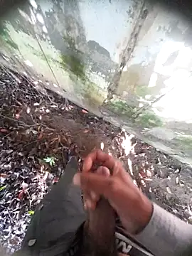 Snapshot of Desi_Horny_Boys chatting on November 6, 2025, 9:43 am Desi Horny Boys online show from November 6, 2025, 9:43 am