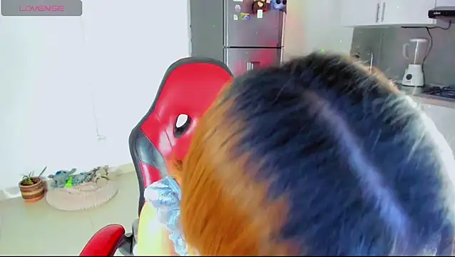 alexandra cute online show from April 8, 2026, 4:01 am