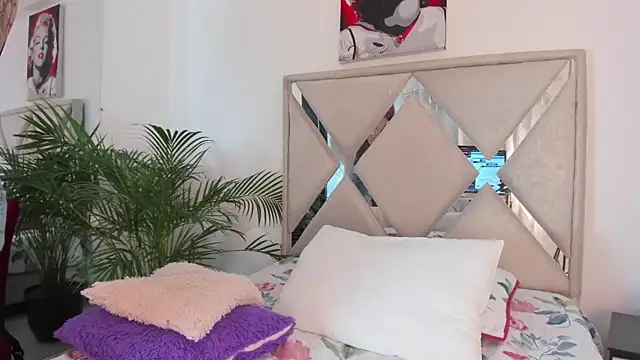 abby jones2 online show from March 28, 2026, 3:17 am