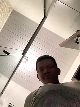 PIROCAGG21 online show from October 13, 2025, 9:26 pm