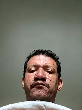 PIROCAGG21 online show from November 21, 2025, 8:46 am