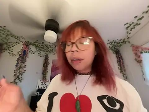 moan4mona online show from April 14, 2026, 12:16 am