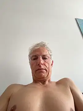 SexyLeon8 online show from June 21, 2026, 6:38 am