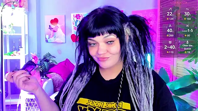 MaryHarrys online show from April 15, 2026, 11:17 am