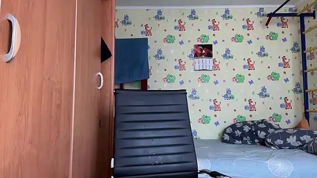 chiraq1945 online show from March 14, 2026, 6:30 am