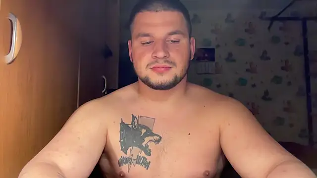 chiraq1945 online show from April 8, 2026, 11:05 pm