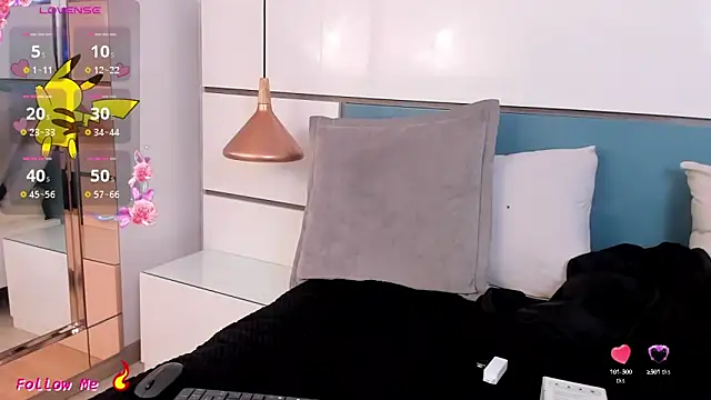 Snapshot of Ashkoreh chatting on October 4, 2025, 8:40 pm Ashkoreh online show from October 4, 2025, 8:40 pm