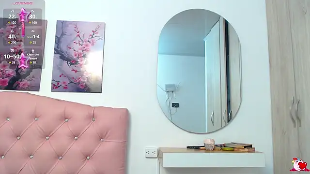 pinky f00x online show from December 14, 2025, 9:30 pm