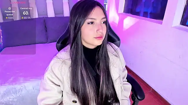 Snapshot of Adaara_Rey chatting on November 12, 2025, 6:41 pm Adaara Rey online show from November 12, 2025, 6:41 pm