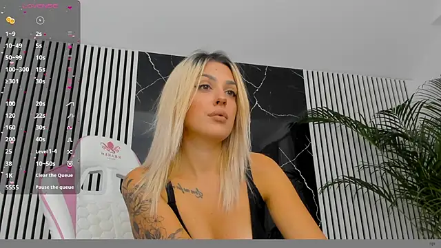 Snapshot of daisyblushh chatting on September 30, 2025, 6:57 pm daisyblushh online show from September 30, 2025, 6:57 pm