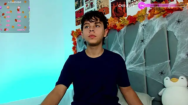 Snapshot of nico_leroy chatting on October 24, 2025, 5:31 pm nico leroy online show from October 24, 2025, 5:31 pm