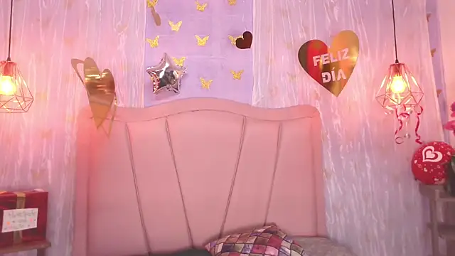 liz7skinny online show from February 24, 2026, 9:24 pm