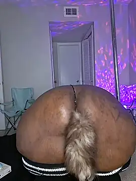 Thickkemzz41 online show from September 10, 2025, 11:49 pm