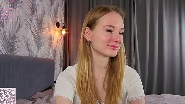 ElvinaRose online show from February 2, 2026, 2:21 am