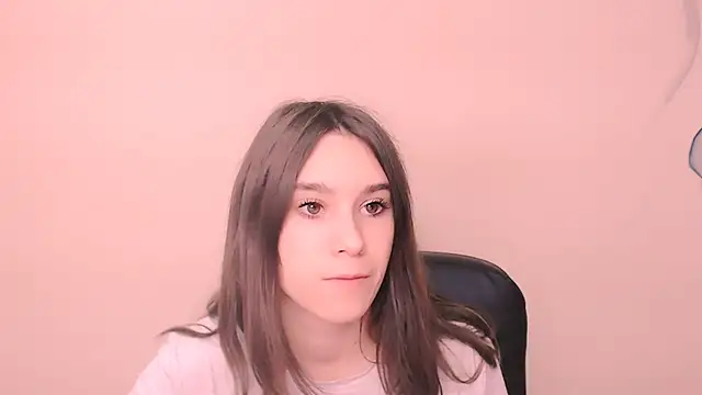 RosaRay  online show from November 11, 2025, 7:52 am