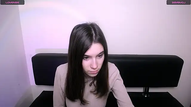 RosaRay  online show from February 10, 2026, 7:34 am