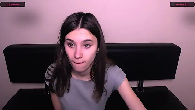 RosaRay  online show from February 28, 2026, 7:20 am