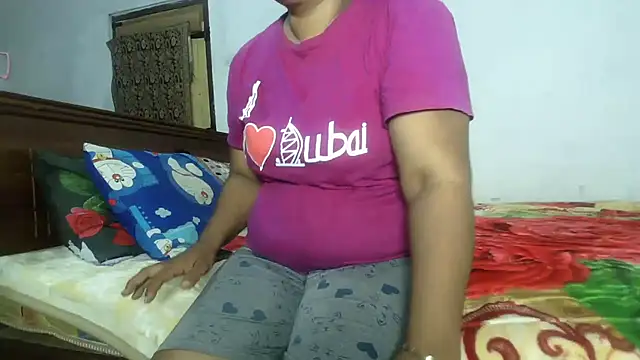 Snapshot of subodhii chatting on October 3, 2025, 2:19 am subodhii online show from October 3, 2025, 2:19 am