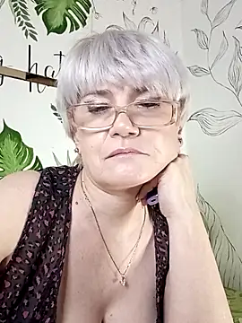 Catty Lady online show from November 8, 2025, 8:51 pm