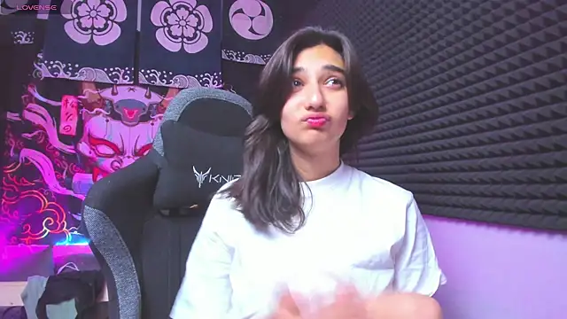 Snapshot of Elfy_Rare_ chatting on November 1, 2025, 2:30 pm Elfy Rare online show from November 1, 2025, 2:30 pm