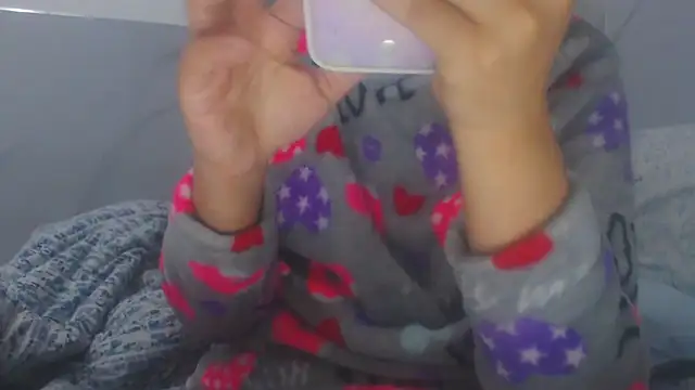 sabrina v  online show from November 29, 2025, 4:10 pm