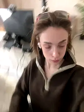 Naomi   Rias online show from October 14, 2025, 11:16 pm