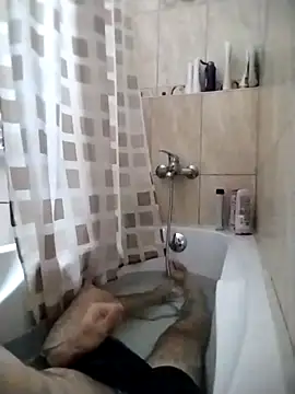 picyu060 online show from January 13, 2026, 4:01 pm