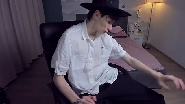 Snapshot of Edvard_Blare chatting on November 1, 2025, 4:53 pm Edvard Blare online show from November 1, 2025, 4:53 pm