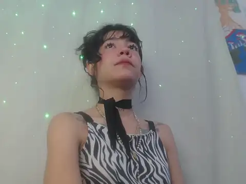 Snapshot of porndollbaby chatting on January 5, 2026, 5:27 pm porndollbaby online show from January 5, 2026, 5:27 pm