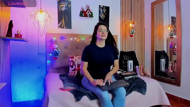  samanthaa foxx online show from December 21, 2025, 11:06 am