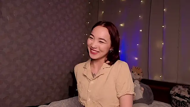 OdetteBiddy online show from February 12, 2026, 8:04 pm