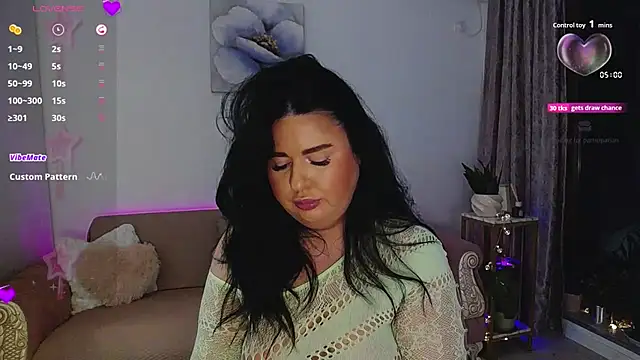 oliviathea online show from October 8, 2025, 9:23 pm