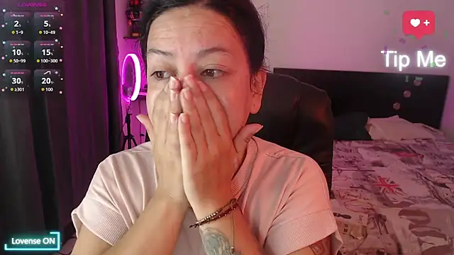 Snapshot of Abbyjoness21 chatting on November 11, 2025, 10:15 am Abbyjoness21 online show from November 11, 2025, 10:15 am