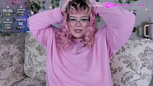  CandyM1lky  online show from June 3, 2026, 7:44 am