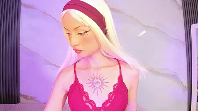 Snapshot of MaddieStark chatting on April 20, 2026, 12:52 pm MaddieStark online show from April 20, 2026, 12:52 pm