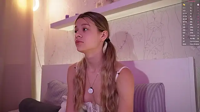 Snapshot of AnneVerity chatting on September 27, 2025, 7:19 pm AnneVerity online show from September 27, 2025, 7:19 pm