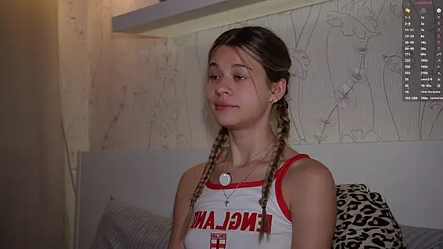 AnneVerity online show from November 21, 2025, 7:34 pm