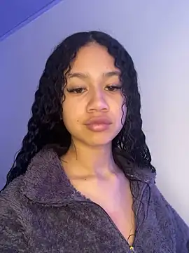 jadee8 online show from February 7, 2026, 3:38 pm