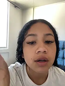 jadee8 online show from March 1, 2026, 4:31 pm