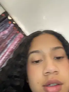 jadee8 online show from April 30, 2026, 8:57 pm