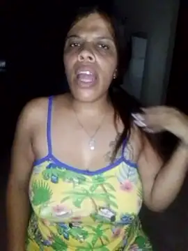 Esperanza 13 online show from May 9, 2026, 2:39 am