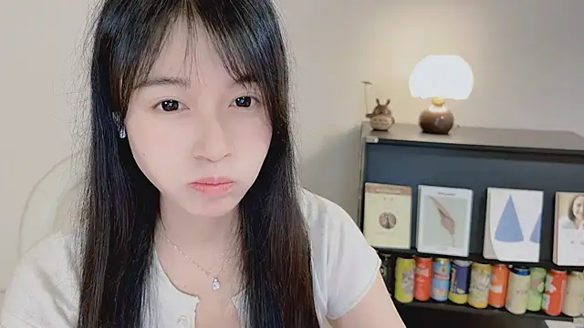 Snapshot of Onechestnut chatting on May 11, 2026, 2:45 pm Onechestnut online show from May 11, 2026, 2:45 pm