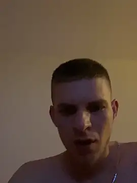 Snapshot of macho1347 chatting on September 9, 2025, 6:18 pm macho1347 online show from September 9, 2025, 6:18 pm