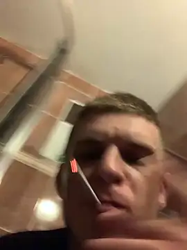 Snapshot of macho1347 chatting on October 14, 2025, 7:58 pm macho1347 online show from October 14, 2025, 7:58 pm