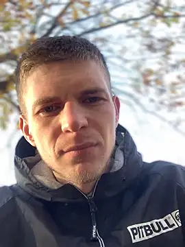 Snapshot of macho1347 chatting on November 8, 2025, 1:22 pm macho1347 online show from November 8, 2025, 1:22 pm