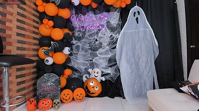 violetta pretty online show from October 23, 2025, 7:56 pm