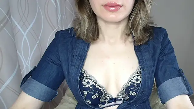 Snapshot of miss__Sophie chatting on July 10, 2026, 6:17 am miss Sophie online show from July 10, 2026, 6:17 am