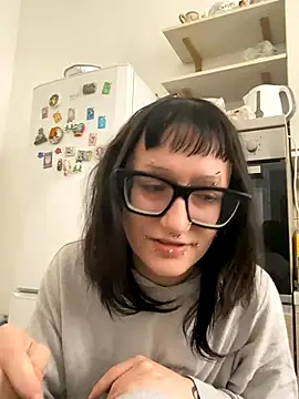 Snapshot of severingratty chatting on October 4, 2025, 10:24 am severingratty online show from October 4, 2025, 10:24 am