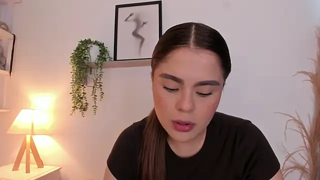 Samanta Monroe online show from November 6, 2025, 12:06 pm