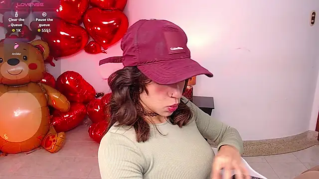 Snapshot of miascarlet_16 chatting on October 6, 2025, 1:52 pm miascarlet 16 online show from October 6, 2025, 1:52 pm